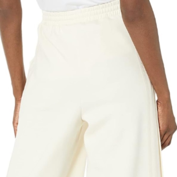 Brand New Adidas ADICOLOR CLEAN CLASSICS PANTS - Picture 14 of 16